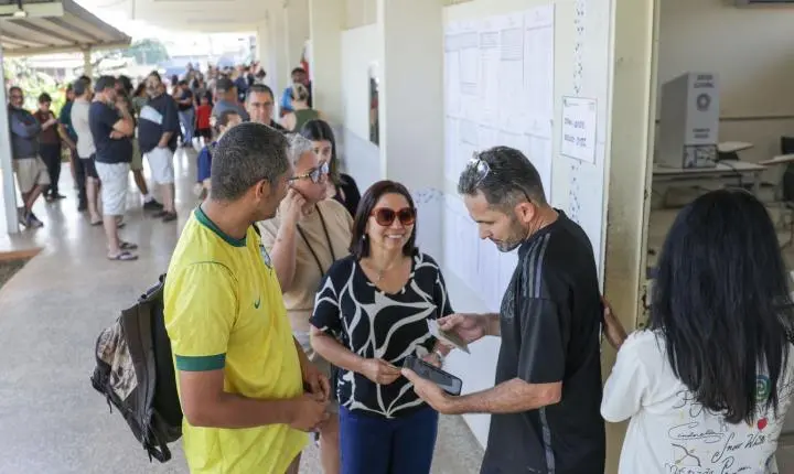 Trabalhador tem direito ao voto garantido por lei sem desconto no salário