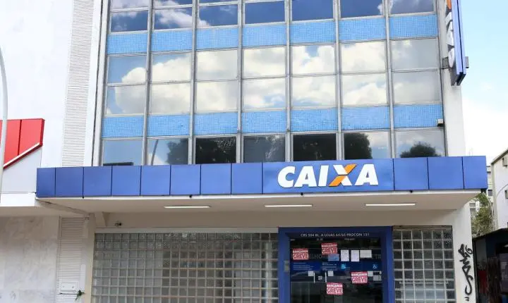 Trabalhadores da Caixa avaliam propostas e decidem rumo da greve na próxima semana
