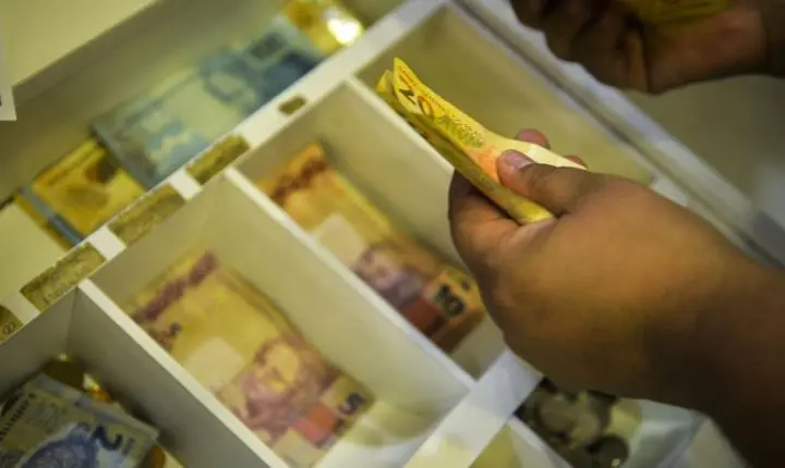 Último lote do abono salarial de 2026 é liberado para nascidos em novembro e dezembro
