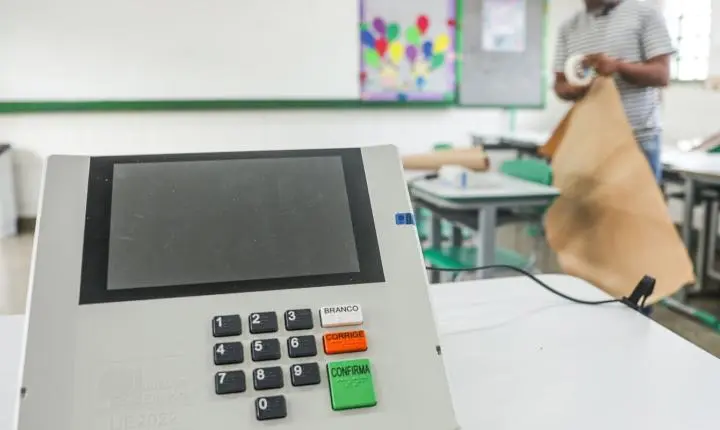 TRE-SP realiza troca de 52 urnas eletrônicas com falhas no estado