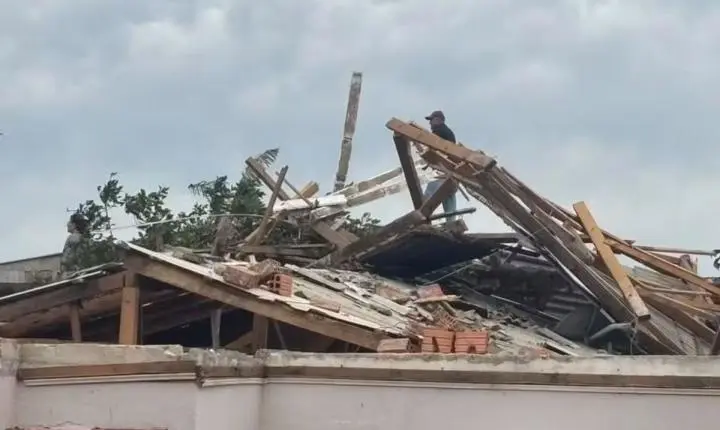 Cidades declaram situação de emergência após forte temporal em Santa Catarina