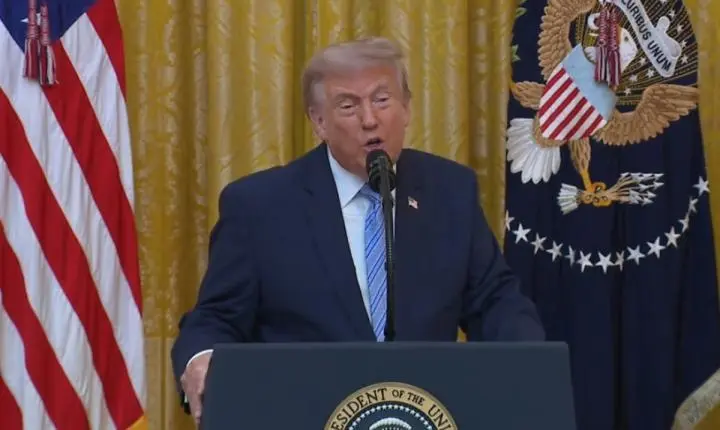 Trump classifica como farsa os alertas sobre a inteligência artificial