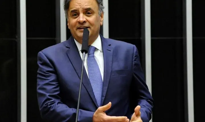 Valdemar Costa Neto propõe aliança com Aécio Neves para chapa do PL em Minas Gerais