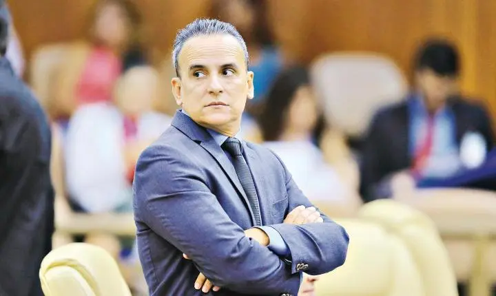 Vereador Zander Fábio é detido em missa por suspeita de desvio de verbas na Prefeitura de Goiânia