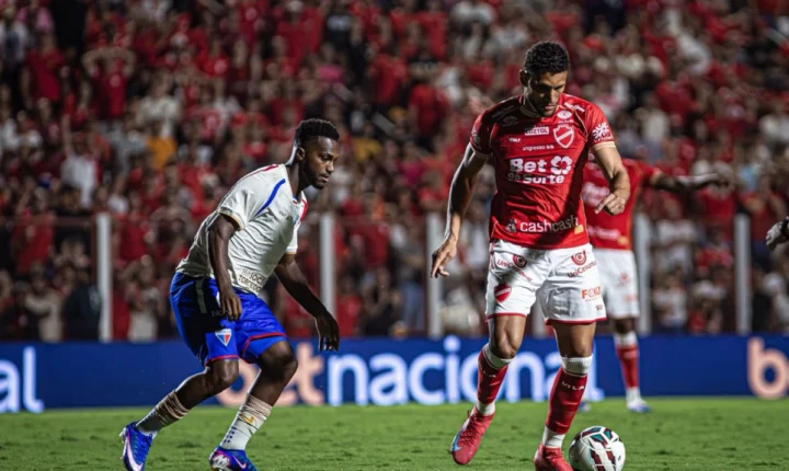 Vila Nova vence Fortaleza por 2 a 1 no OBA e assume vice-liderança da Série B