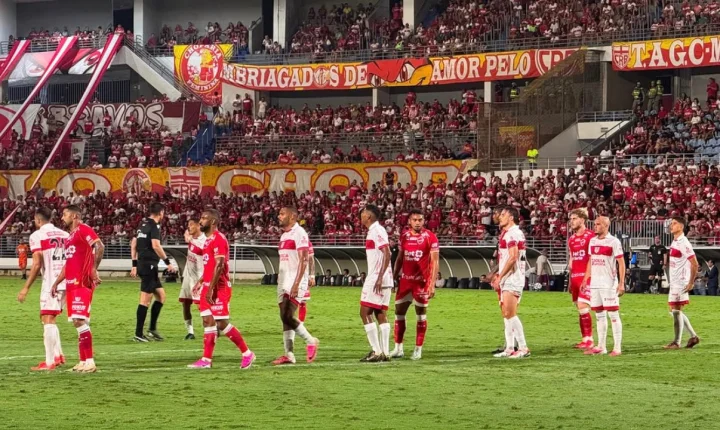 Vila Nova joga mal na Série B, sofre dois gols rápidos e perde fora de casa
