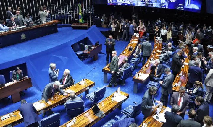 Pl elege 19 senadores e soma 28 cadeiras nas eleições de 2026